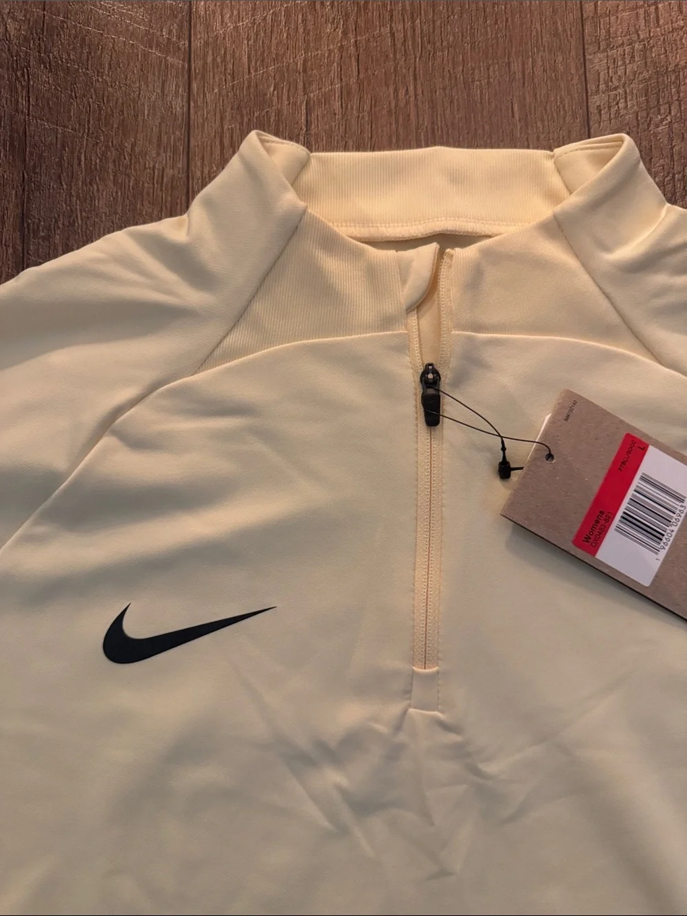 Nike Sports Quarter Zip - Picture 4 of 4